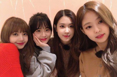 Bikin Video Edisi Imlek, Jisoo cs Cantik Pakai Hanbok di 'Black Pink House'