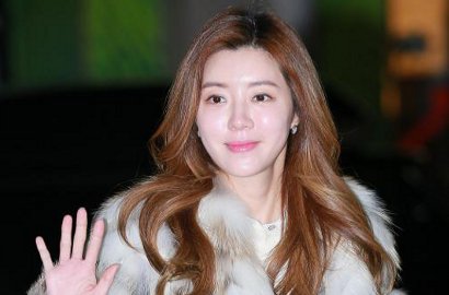 Jalani Pemotretan di Hawaii, Intip Foto-Foto Cantik Park Han Byul