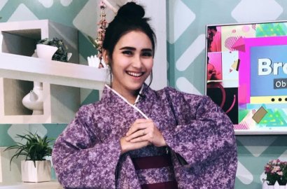 Sering Dituding Suntik Putih, Foto Jadul Ayu Ting Ting Buktikan Kulitnya Cerah Alami