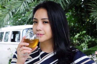 Nagita Slavina Pakai Hot Pants Robek-Robek, Netter Syok Lihat Harganya