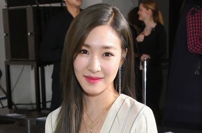 Pakai Dress Semi Transparan, Cantiknya Tiffany Hadiri Acara Ini di New York