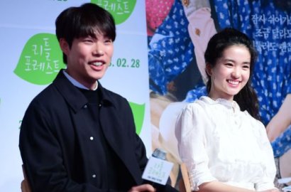 Duduk Berdua, Ryu Jun Yeol-Kim Tae Ri Tampilkan Chemistry Keren di 'Little Forest'