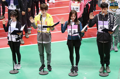 Cerianya Twice-Red Velvet dan Seventeen cs Sapa Penonton di 'ISAC 2018'