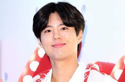 Gantengnya, Intip Gaya Park Bo Gum Jalani Pemotretan di Milan