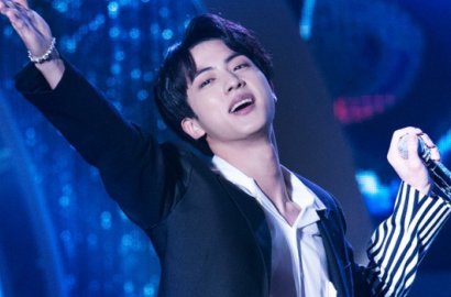 Tak Cuma Penggemar, Non-Fans Pun Dibuat Kagum dengan Wajah Jin BTS