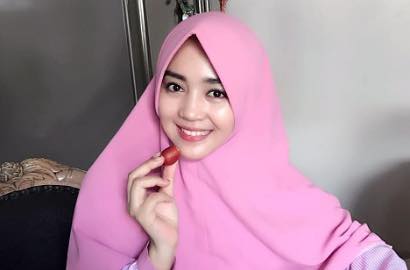 Beredar Foto Pakai Cadar, Nuri Maulida Didoakan Istiqomah