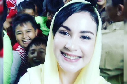 Pamer Kemampuan Bikin Kue, Bahasa Jawa di Caption Arumi Bachsin Jadi Sorotan
