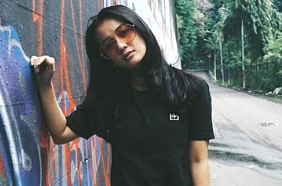 Sedih Paramore Batal Konser, Dhea Imut Selfie Cantik Mirip Kylie Jenner?