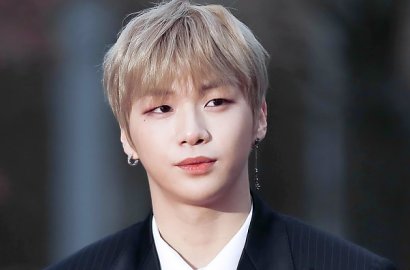 Kang Daniel Kepergok Jalan-Jalan Bareng Wanita 'Misterius' Ini di Busan