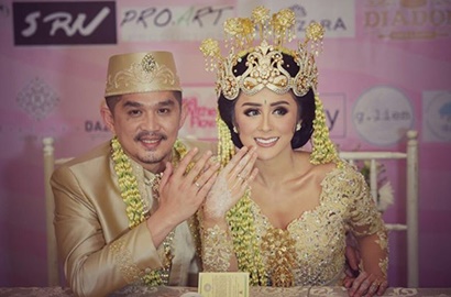 Banyak Teman Dekat Tak Hadir ke Acara Pernikahan, Suami Selvi Kitty Curhat