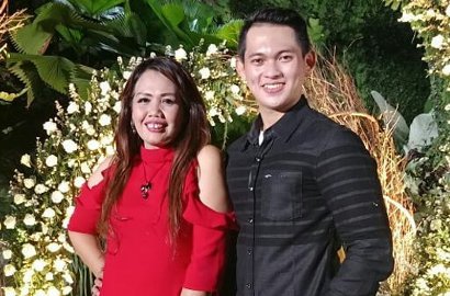 Sering Dibilang Tak Pantas Pacari Cowok Ganteng, Ely Sugigi Bela Diri