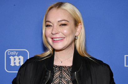 Bikin Heboh Berhijab, Lindsay Lohan Juga Pakai Make Up Halal di Acara Ini