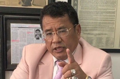 Gara-gara Kenakan Benda Ini, Hotman Paris Dikira Sedang Umrah