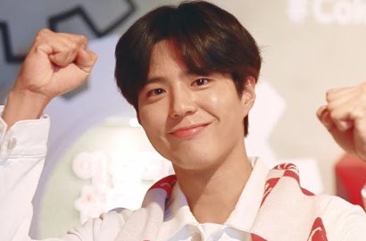 Pose Ganteng Hingga Seksi, Siap-Siap Meleleh Lihat Park Bo Gum di Pemotretan Ini