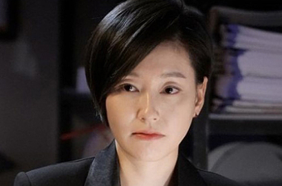 Tak Kalah Modis dari Go Hyun Jung, Begini Dandanan Park Jin Hee di 'Return'