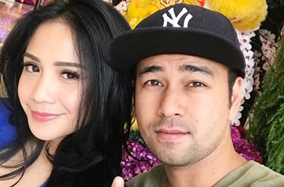 Kece Serba Hitam di Pemotretan, Raffi Ahmad-Nagita Slavina Dijuluki Hot Couple