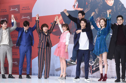 Kocak dan Heboh, Ini Gaya Choi Kang Hee cs di Jumpa Pers 'Mystery Queen 2'
