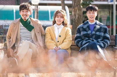 Ada Yoon Park, Kim So Hyun Malah Pandangi Doo Joon di 'Radio Romance'