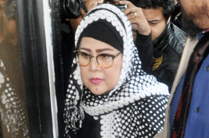 Sibuk Kerja Hingga Pulang Larut Malam, Elvy Sukaesih Akui Tak Kontrol Anaknya