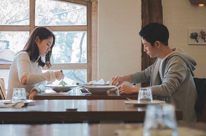 Netter Puji Jung Hae In dan Son Ye Jin Serasi di 'Pretty Noona', Setuju?