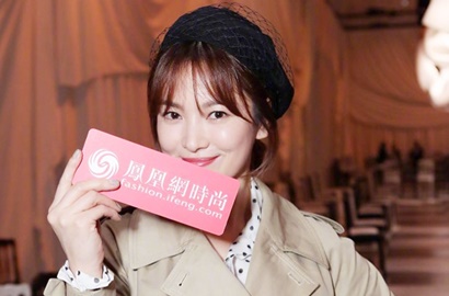 Pamer Keindahan Pantai di Jeju, Song Hye Kyo Malah Digoda Netter