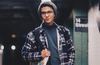 Puncaki iTunes, 'Hello You' Cerita Cinta Iqbaal yang Tak Kesampaian