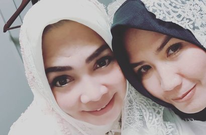 Pamer Foto Ibu Nagita Slavina dan 'Suami', Nicky Astria Bantah Isu Beda Agama?