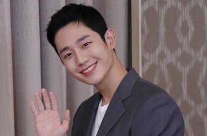Super Ganteng, Gaya Jung Hae In di Bandara Ini Tuai Pujian Netter