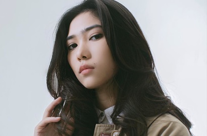 Ngaku Punya Sifat Introvert, Ini Kebiasaan Isyana Sarasvati di Rumah