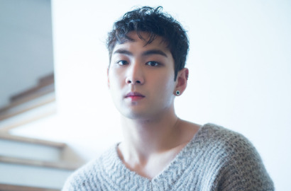 ​Masih Terlibat Tuduhan Pelecehan Seksual, Papan Iklan Baekho NU'EST Diturunkan