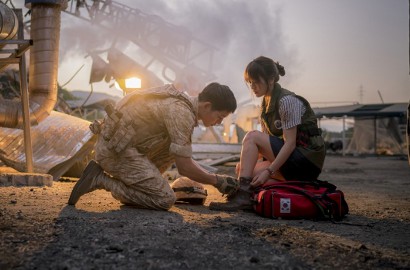 Rayakan 2 Tahun 'Descendants of the Sun', Fans Donasikan Dana Puluhan Juta