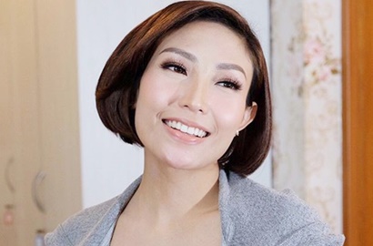 Pintar Membaca Huruf Hijaiyah, Ini Cara Ayu Dewi Ajari Anak Mengaji