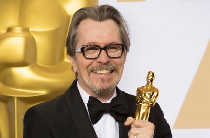 Sabet Piala Aktor Terbaik Oscar 2018, Gary Oldman Dikritik Mantan Istri