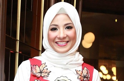 Pamer Foto Tak Pakai Make-Up, Caption Natasha Rizky Sukses Bikin Netter Terharu