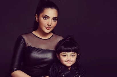 Ashanty Pemotretan Bareng Dua Putrinya, Gaya Arsy Paling Curi Perhatian