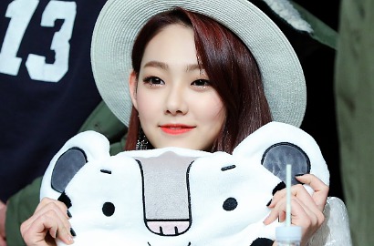 Kini Punya Bodi Kurus, Kang Mina Gu9udan Dipuji Makin Cantik