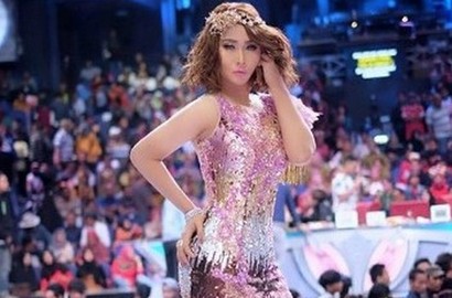 Tampil Seperti Ini, Netter Sebut Inul Daratista Mirip Barbie