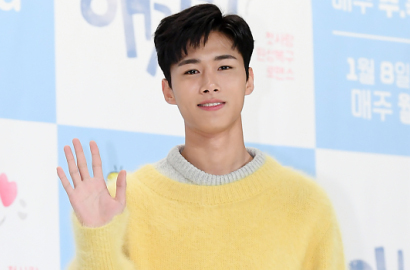 Seo Ji Hoon 'School 2017' Jadi Cowok Kang Sora di 'Gyeryong Goddess'