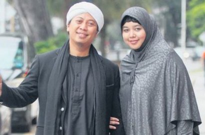 Terungkap, Opick dan Dian Ternyata Sudah Satu Tahun Bercerai Secara Agama