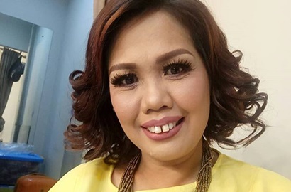 Terkenal Suka Gandeng Brondong Ganteng, Ely Sugigi: Saya Sadar Saya Jelek