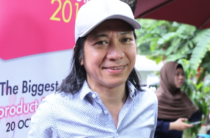 Sidang Cerai Agenda Pembuktian, Abdee Slank Pilih Absen