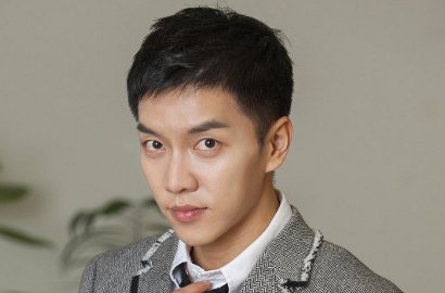 Ganteng Abis, Awas Meleleh Lihat Senyum Lee Seung Gi di Foto-Foto Ini