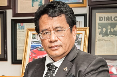 Pamer Mobil Mewah Seharga Rp 10 Miliar, Hotman Paris: Belinya Cash Dong