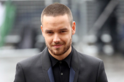 Liam Payne Penuh Emosi Bawakan Lagu John Mayer di Depan Ratu Elizabeth