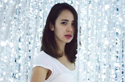 Sudah Cantik, Pamela Bowie Lebih Suka Pakai Makeup Natural