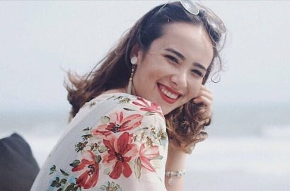 Tangan Dipegang Sule di Film 'Hongkong Kasarung', Pamela Bowie Ngaku Senang