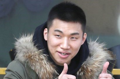 Masuk Wamil dengan Rambut Cepak, Daesung Dipuji Super Imut