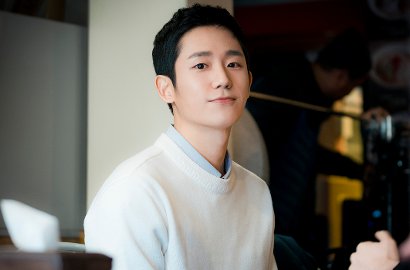 Deretan Foto Ganteng Jung Hae In di 'Pretty Noona' Dijamin Bikin Meleleh