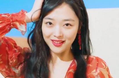 Bak di MV, Sulli Menari Ceria Hingga Seksi di Iklan Kosmetik Ini