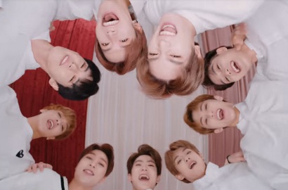 Asyik Main Tarik Tambang, Gantengnya NCT 127 di MV 'Touch' Bikin Meleleh